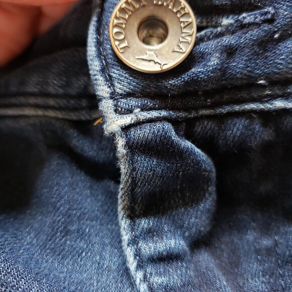 Tommy Bahama Relax Fit Jeans - Size 42x30 - Picture 9 of 12